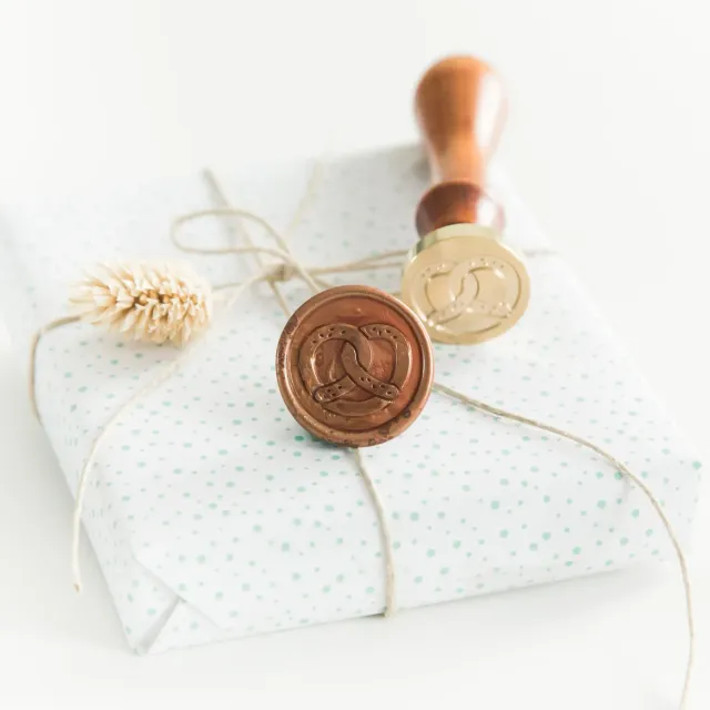 Jessy at Sea Pretzel wax stempel 25 mm krakeling