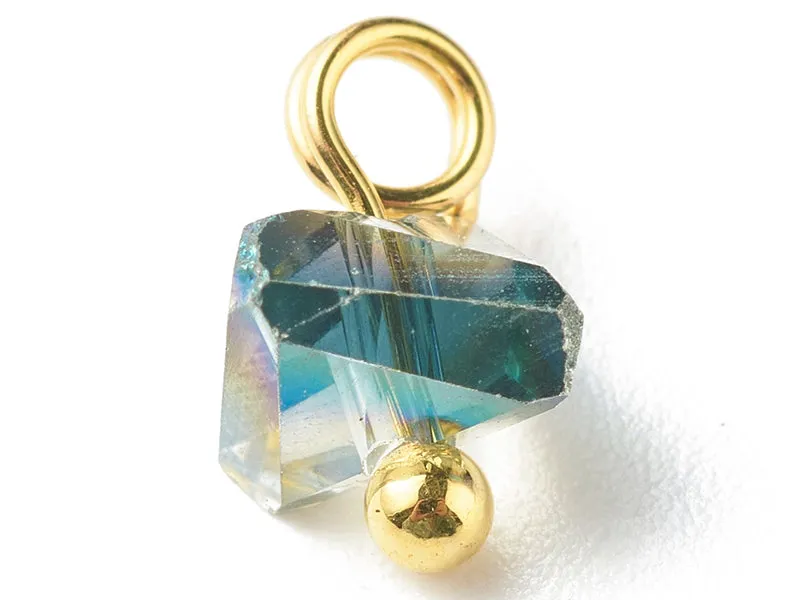 La Petite Epicerie glashangers driehoek groen goud 8x6 mm 10 stuks