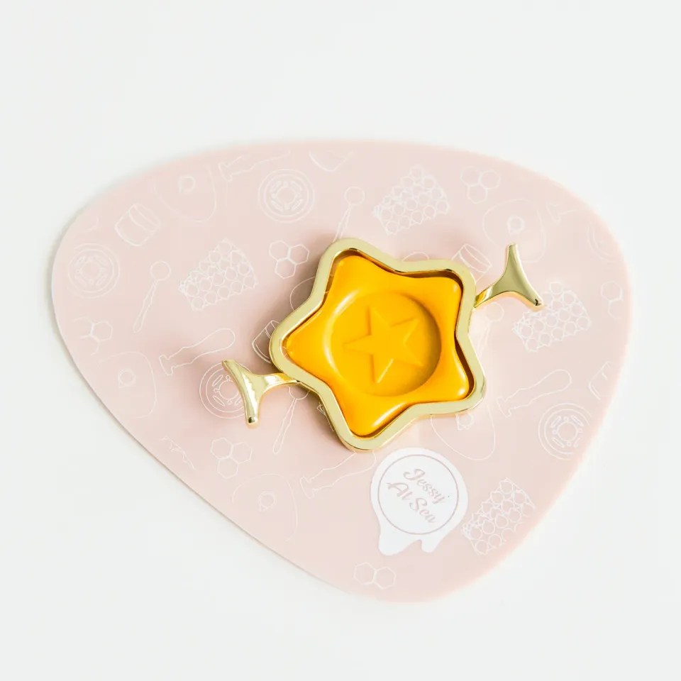Jessy at Sea Wax Seal Shaper ster wax vorm