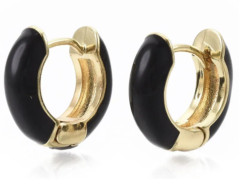 La Petite Epicerie huggie creolen oorbellen zwart emaille 14 mm