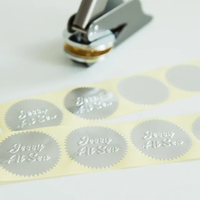 Jessy at Sea embossing preegstickers zilver 100 stuks
