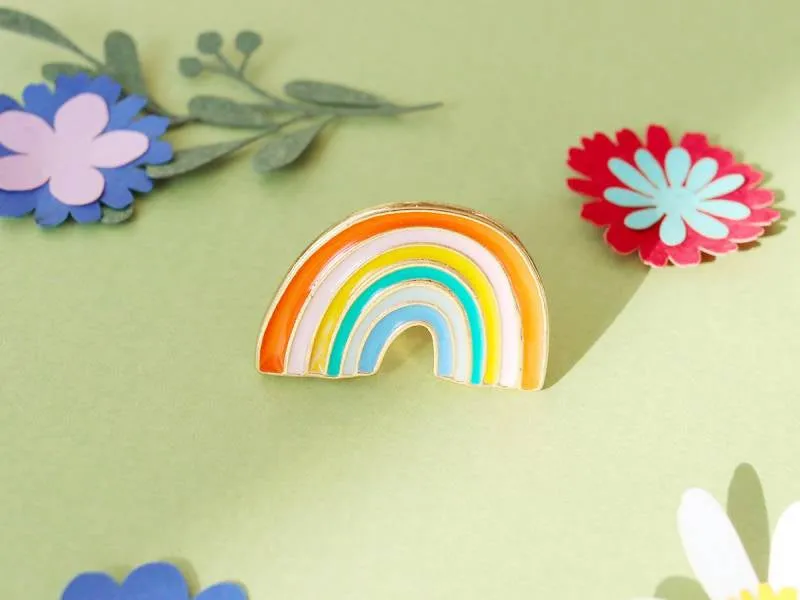 La Petite Epicerie pin regenboog emaille multicolor