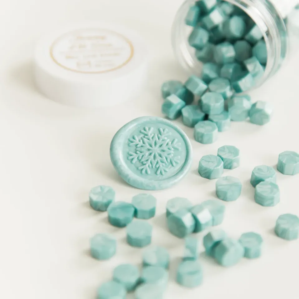 Jessy at Sea Aqua Blue zegelwax 100 kralen lichtblauw