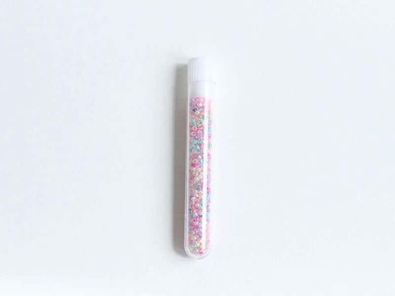 La Petite Epicerie rocailles kralen 2 mm tube 10 g regenboog