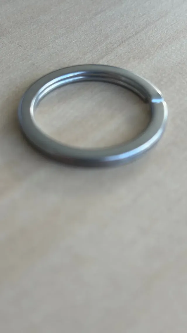 Leather House Split Ring Flat splitring 22x25 mm zilverkleurig