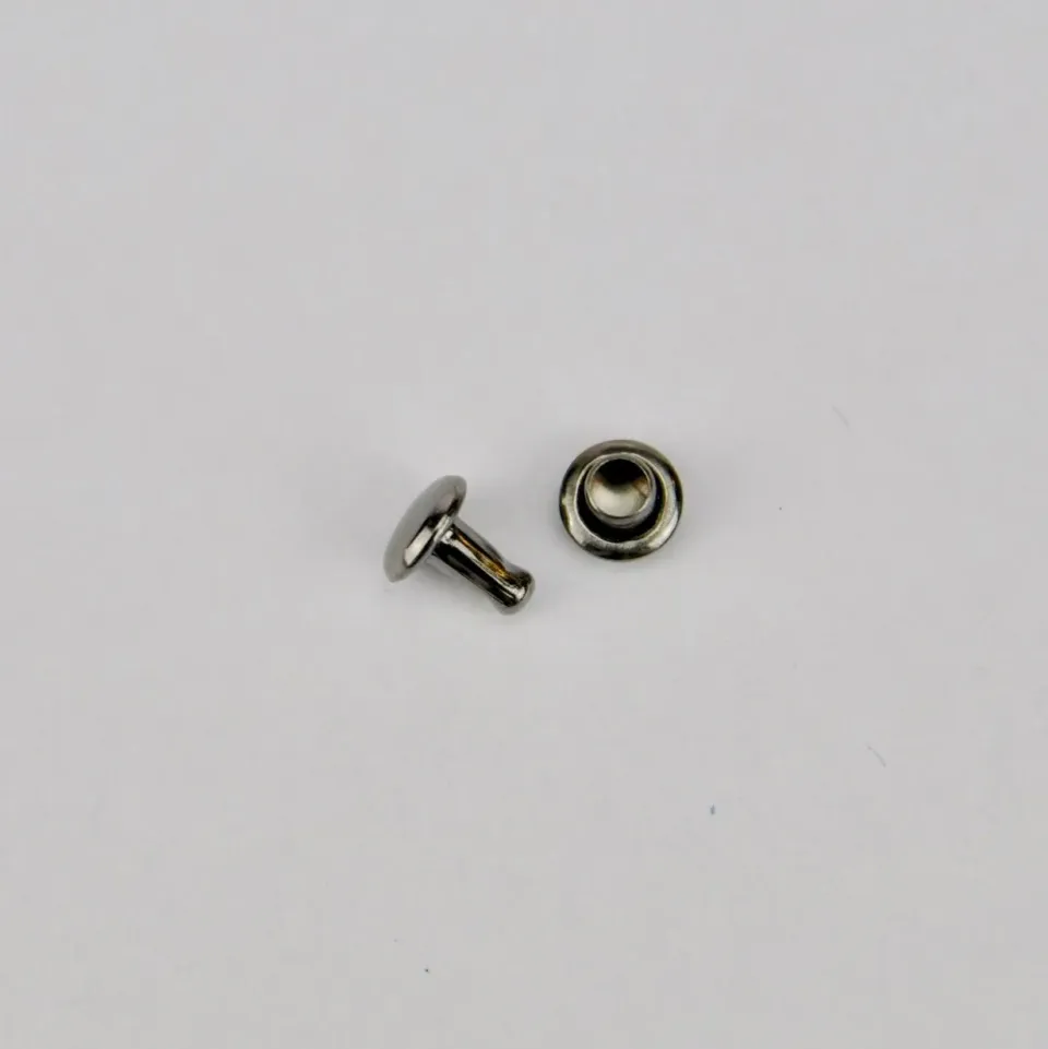 Leather House Double Cap Rivet 00-2 holniet zwart metaal