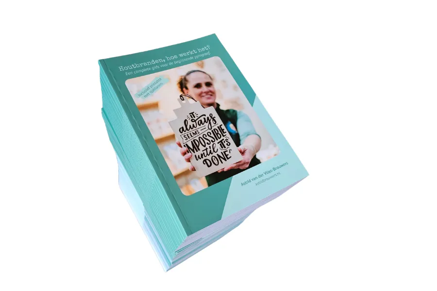 Astrid Brouwers startersgids houtbranden boek met sjablonen