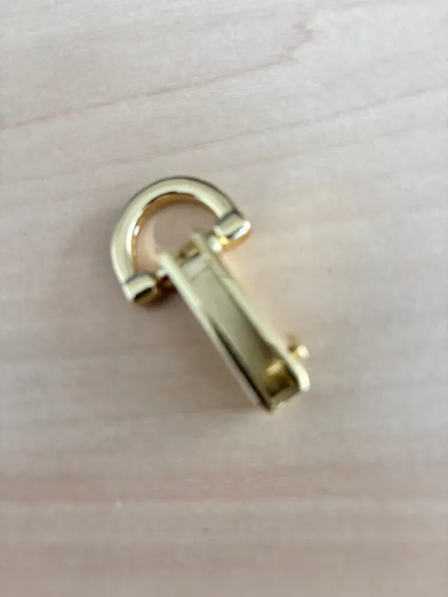 Leather House Handvatbevestiger Gold 12x30x8 mm goud