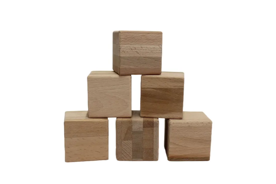 Astrid Brouwers mijlpaal blok beukenhout 6x6x6 cm