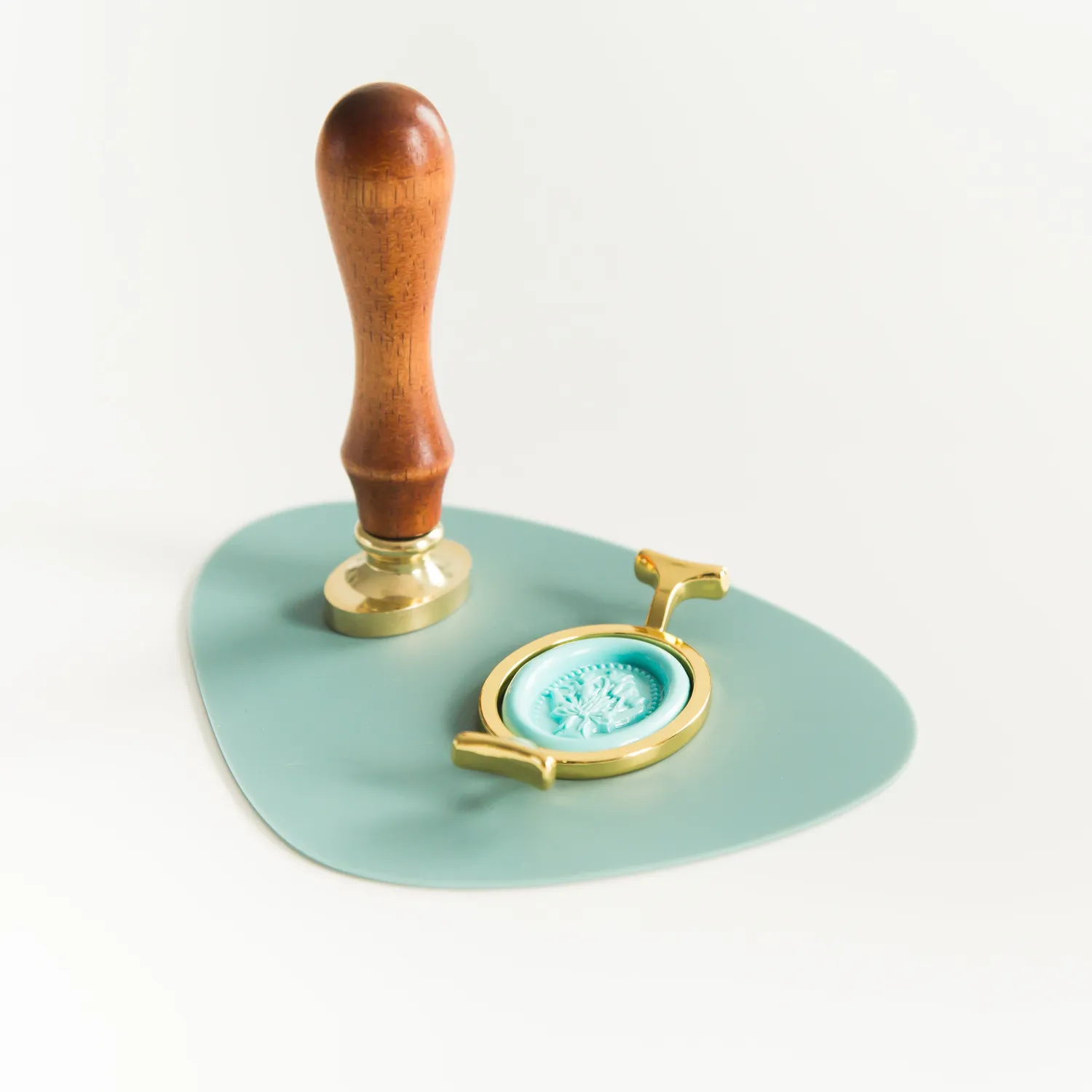 Jessy at Sea Wax Seal Shaper mal ovaal 33 mm