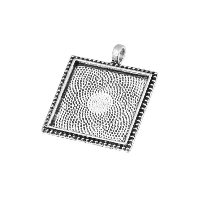 Bijounique Hanger vierkant met oog 25 mm metaallegering
