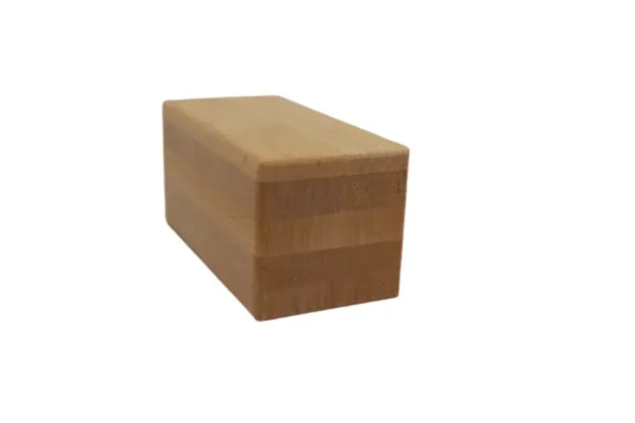 Astrid Brouwers mijlpaal houten blok beukenhout 12x6x6 cm