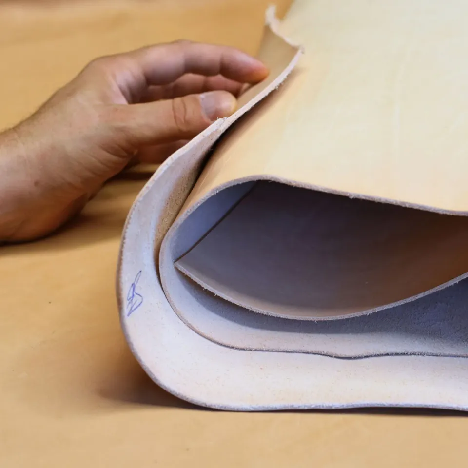 Leather House Natural lederpaneel 30x30 cm 2,2 mm plantaardig