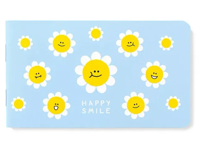 La Petite Epicerie Smile Happy notitieboekje bloemen pocket