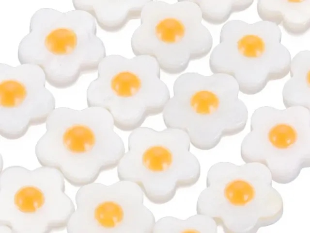 La Petite Epicerie schelpkraal bloem geel 11 mm per stuk