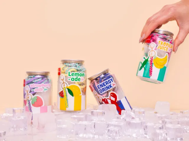 La Petite Epicerie Pshiiit Bag Charm blikjes DIY-pakket 4 stuks