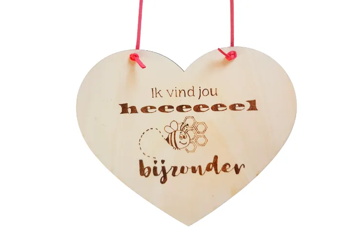 Astrid Brouwers spreukbord hart hout 20x18 cm