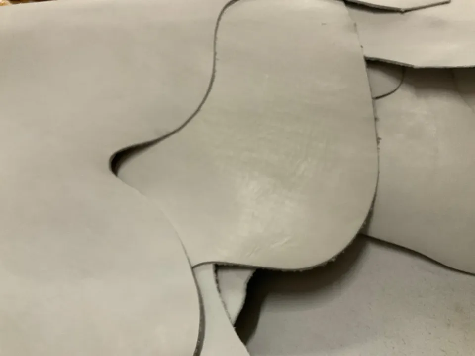 Leather House leer wit chroomvrij 1,4 mm verfbaar