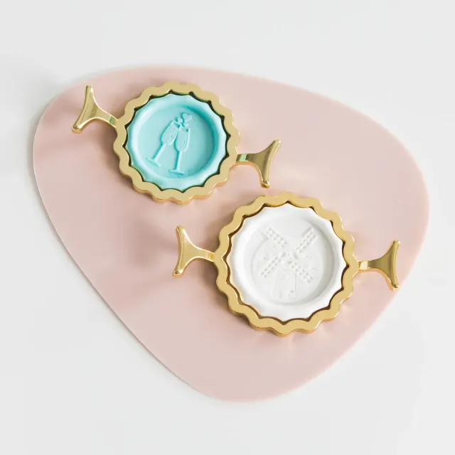Jessy at Sea Wax Seal Shaper Wave zegelvorm golfrand