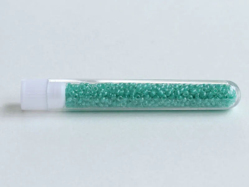 La Petite Epicerie Lustre Vert rocailles 2 mm tube 10 gram